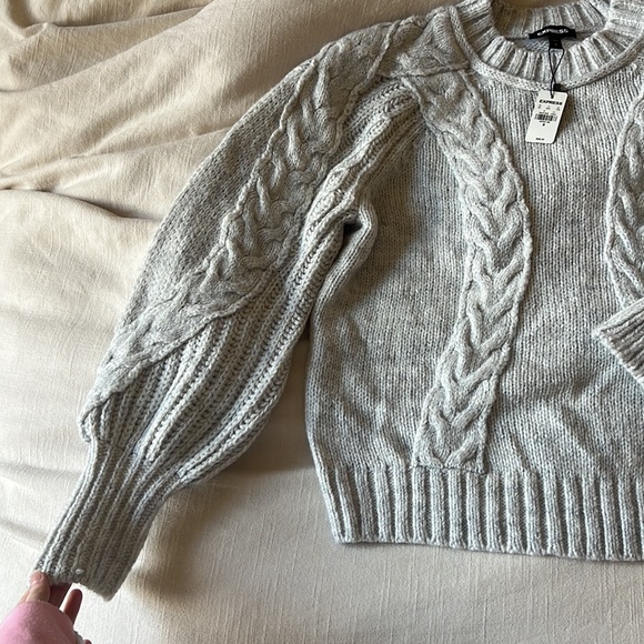 NWT Express Sweater. Gray Color. Women’s size Medium - Picture 3 of 4